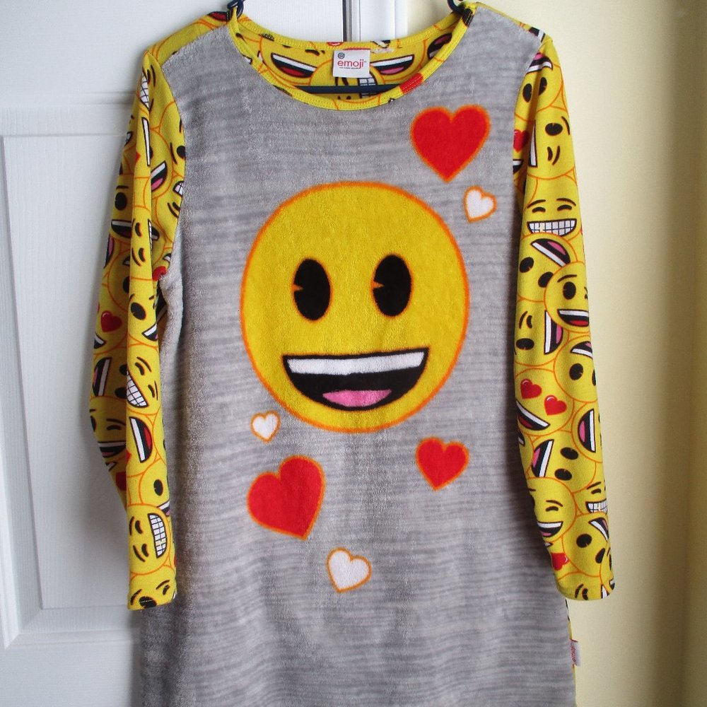 Womens Ladies Girls Emoji Smiley Faces Cotton Night Shirt Medium / Large